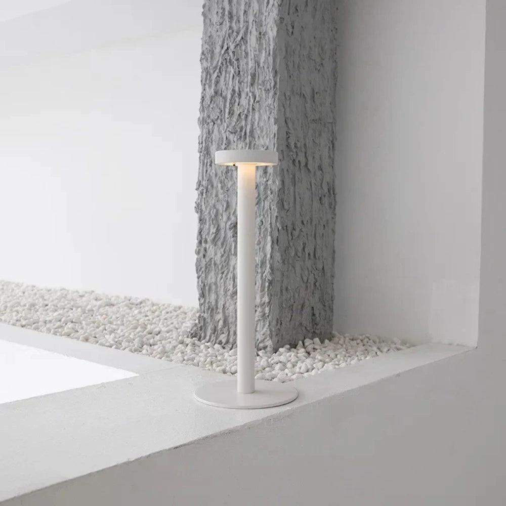 Lisslune | Zephyr Aluminum LED Table Lamp