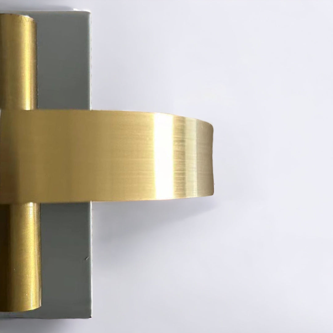 Lisslune | GoldenGleam – Elegant Gold Wall Light with Warm Glow