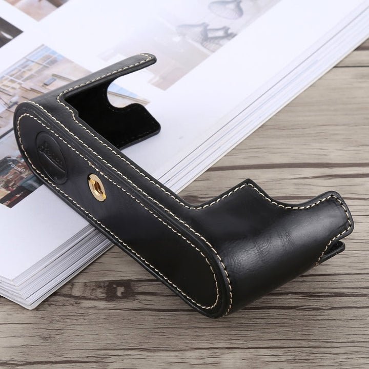 Lisslune | 1/4 inch Thread PU Leather Camera Half Case Base for Leica M10 (Black)