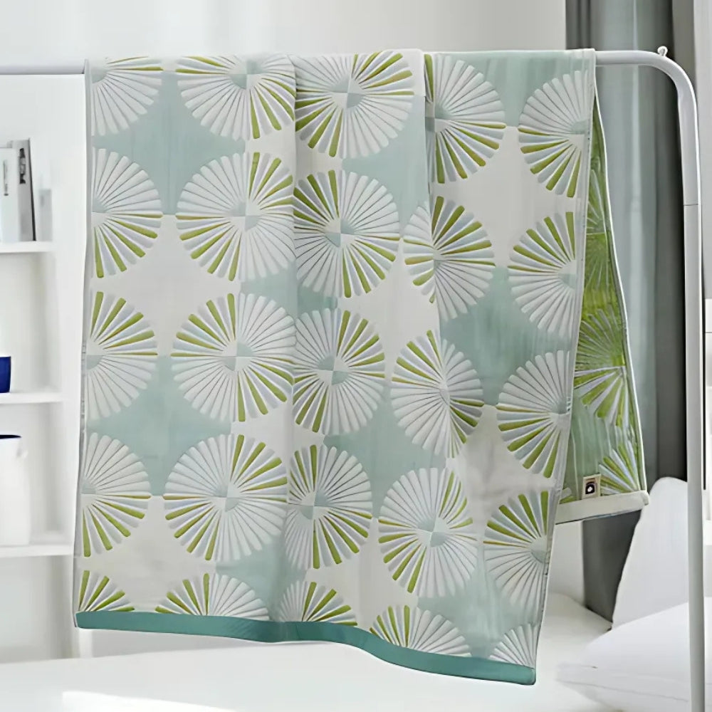 Lisslune | Dahlia Blossom Cotton Bath Towel