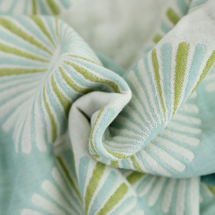 Lisslune | Dahlia Blossom Cotton Bath Towel