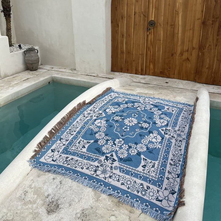 Lisslune | Blue Daisy Bloom Boho Travel Outdoor Blanket