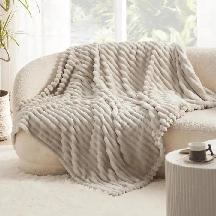Lisslune | NordiNest Plush Blanket