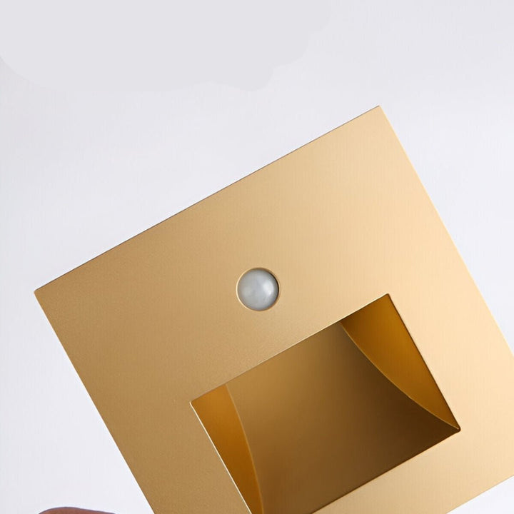 Lisslune | StepShine - motion-sensitive wall lamp