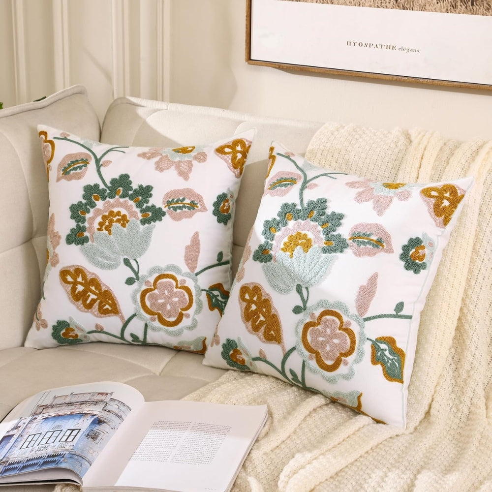 Lisslune | Denza Farmhouse Floral Tufted Cushion Cover