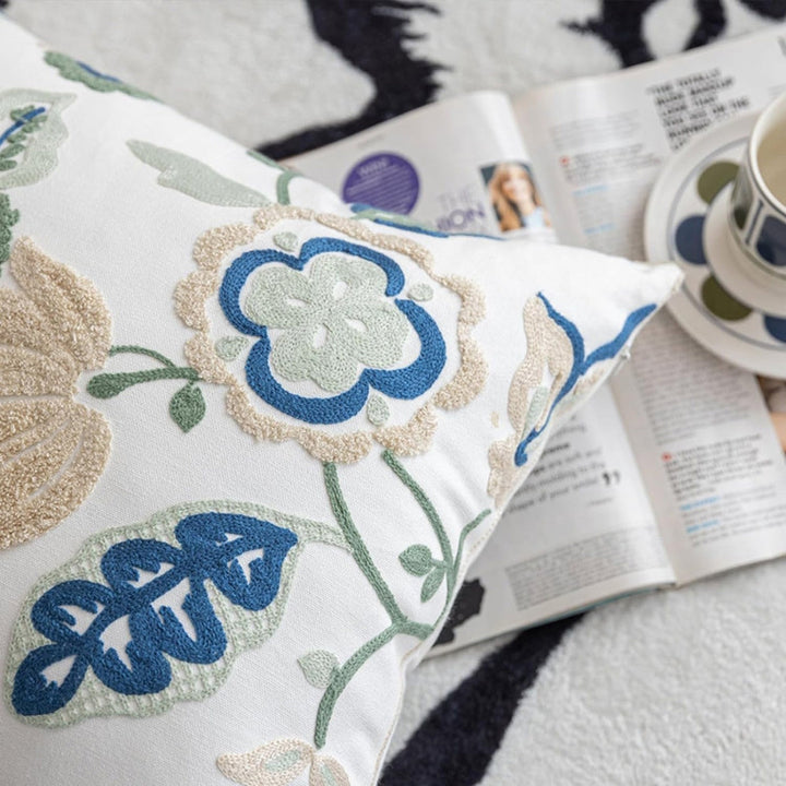 Lisslune | Denza Farmhouse Floral Tufted Cushion Cover