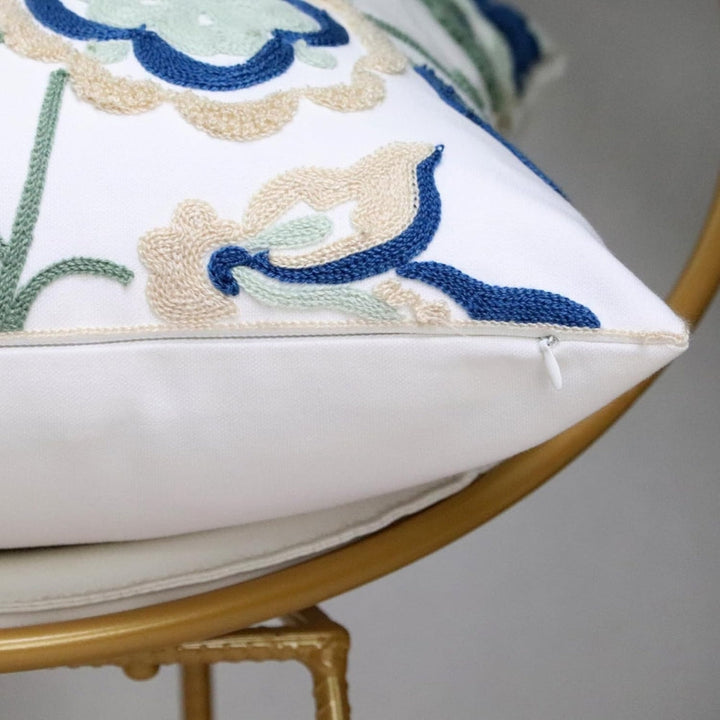 Lisslune | Denza Farmhouse Floral Tufted Cushion Cover