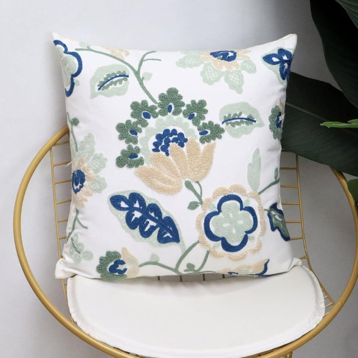 Lisslune | Denza Farmhouse Floral Tufted Cushion Cover