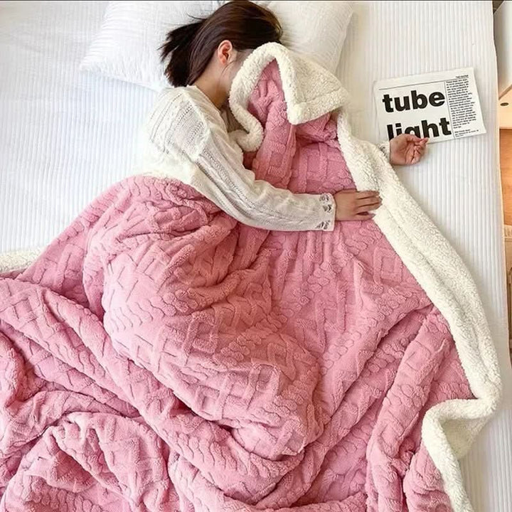 Lisslune | Fluffy lamb wool blanket for cozy winter days
