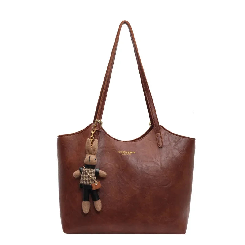 Lisslune | Mirella | Classic Women’s Shopper Bag with Charm – Elegant, Spacious & Timeless