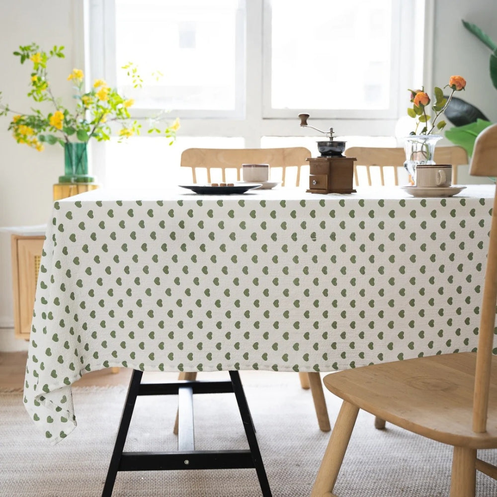 Lisslune | Dotted Heart Table Cloth