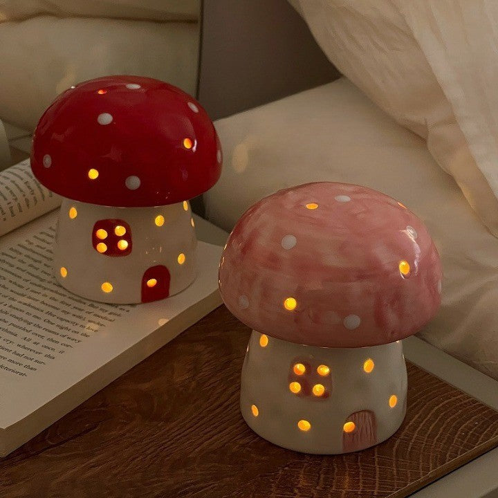 Lisslune | Dreamy Mushroom Shape Ceramic Bedside Lamp