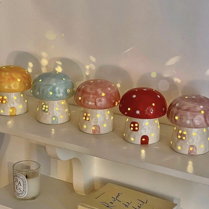 Lisslune | Dreamy Mushroom Shape Ceramic Bedside Lamp