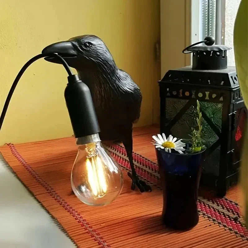 Lisslune | E14-Bulb with Plug Gothic Raven Lamp Vintage Resin Bird Lamp for Nightstand, Office, Living Room Farmhouse Art Deco Style