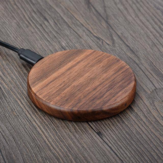 Lisslune | Qi Fast Charger with Natural Bamboo Design