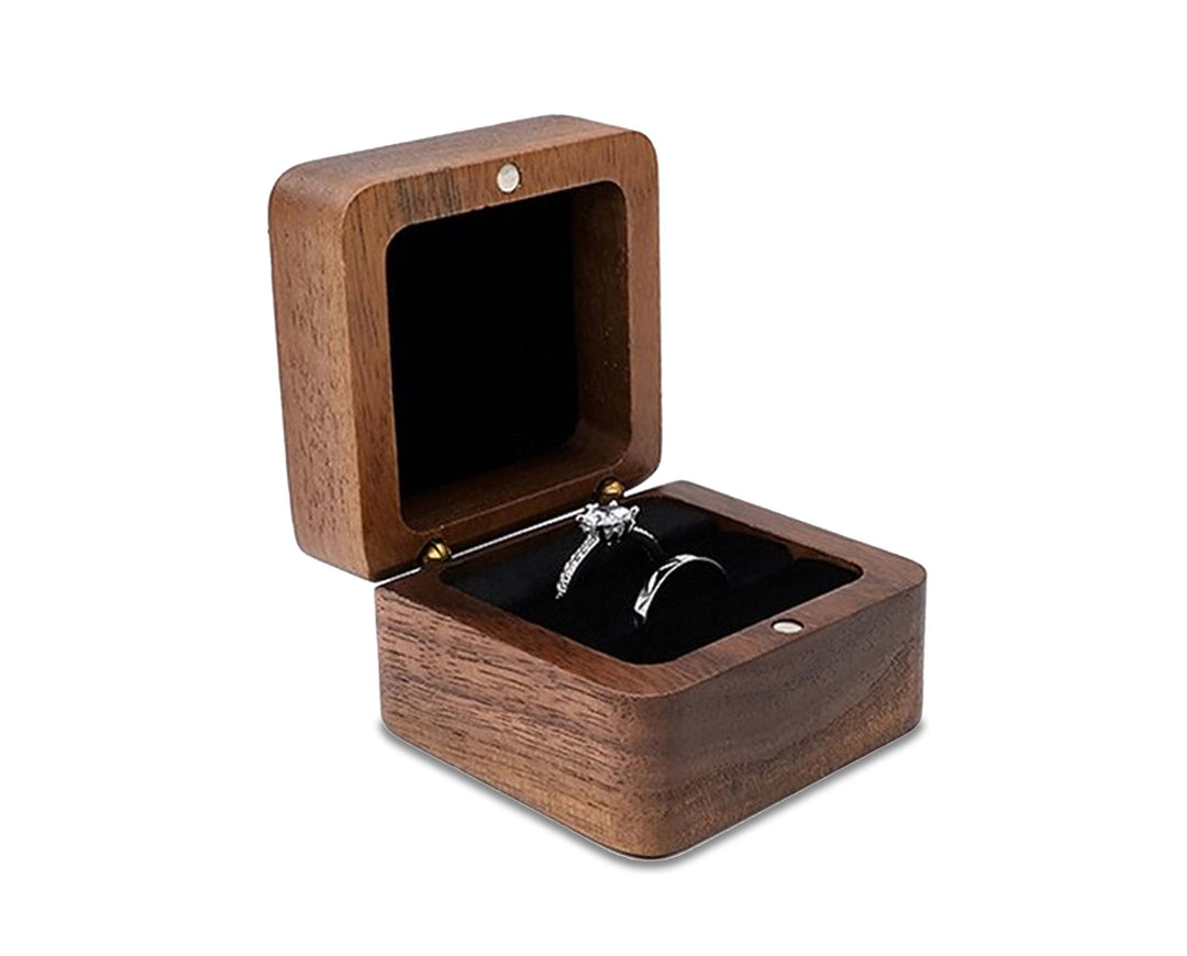 Lisslune | Wooden boxes | Wooden jewelry box, wedding ring box, earring rings
