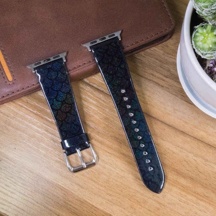 Lisslune | For Apple Watch 5 & 4 40mm / 3 & 2 & 1 38mm Discolored Glitter Fish Scale Texture Watch Band (Black)