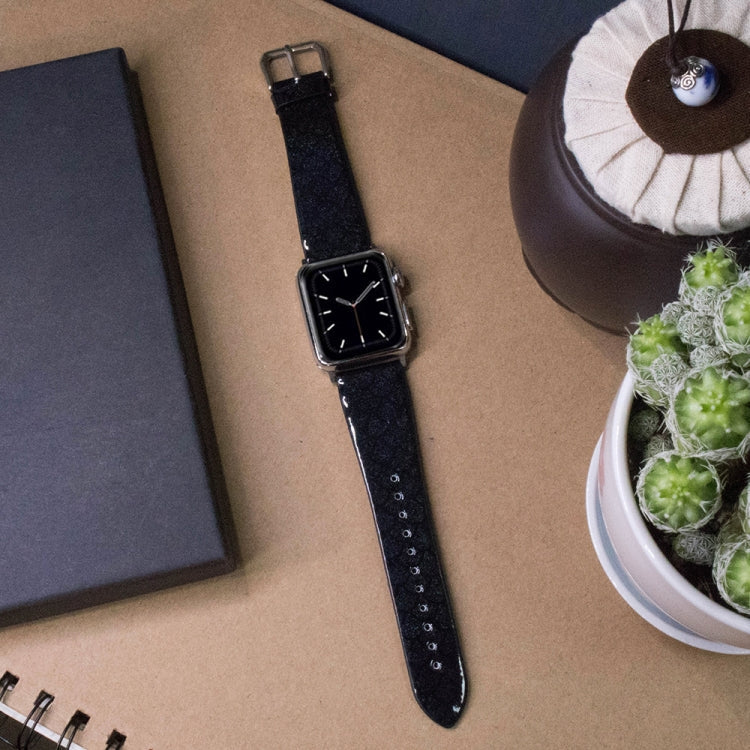 Lisslune | For Apple Watch 5 & 4 40mm / 3 & 2 & 1 38mm Discolored Glitter Fish Scale Texture Watch Band (Black)
