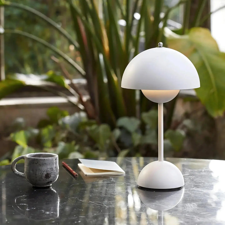 Lisslune | FrostLight - Modern Table Lamp