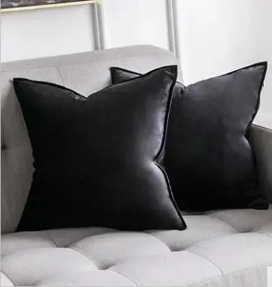 Lisslune | VelvetLuxe – Elegant velvet cushion cover with refined details