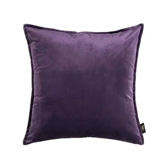 Lisslune | VelvetLuxe – Elegant velvet cushion cover with refined details