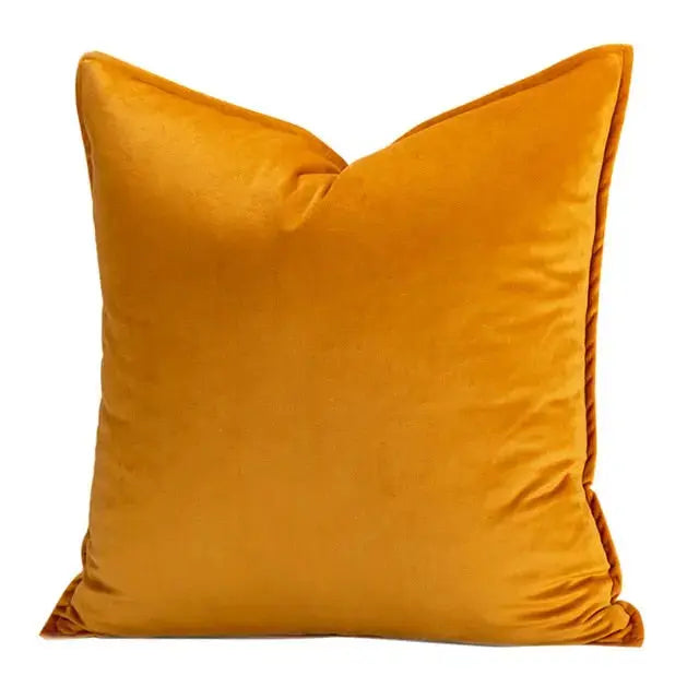 Lisslune | VelvetLuxe – Elegant velvet cushion cover with refined details