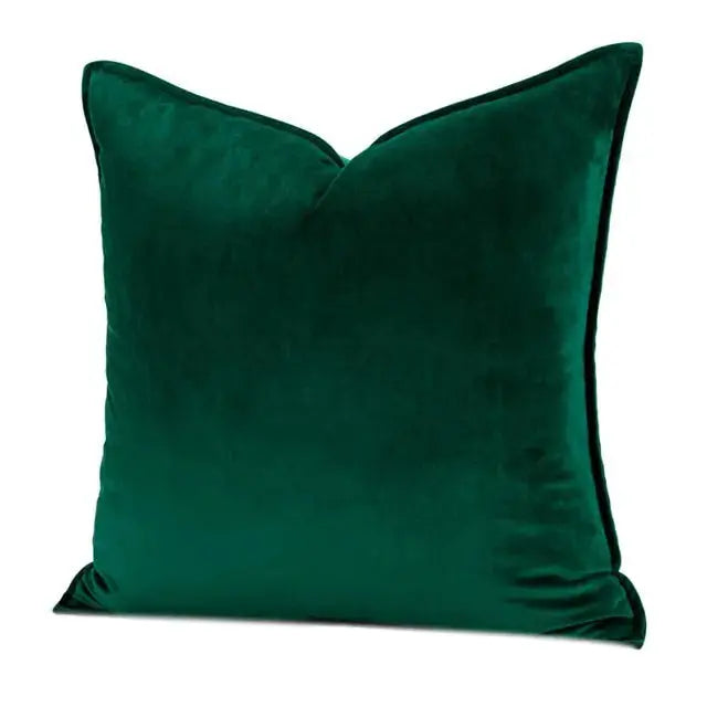 Lisslune | VelvetLuxe – Elegant velvet cushion cover with refined details