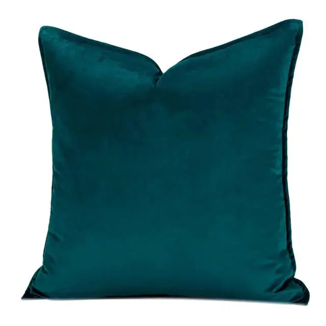Lisslune | VelvetLuxe – Elegant velvet cushion cover with refined details