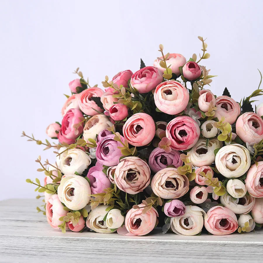 Lisslune | BloomLuxe – Elegant artificial ranunculus flower arrangements