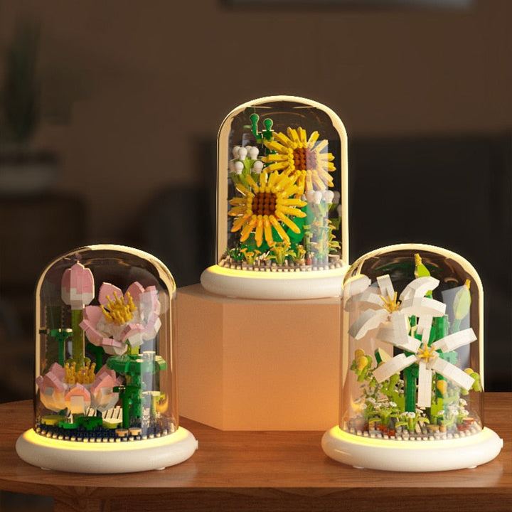 Lisslune | BloomGlow - LED glass dome light with preserved flowers