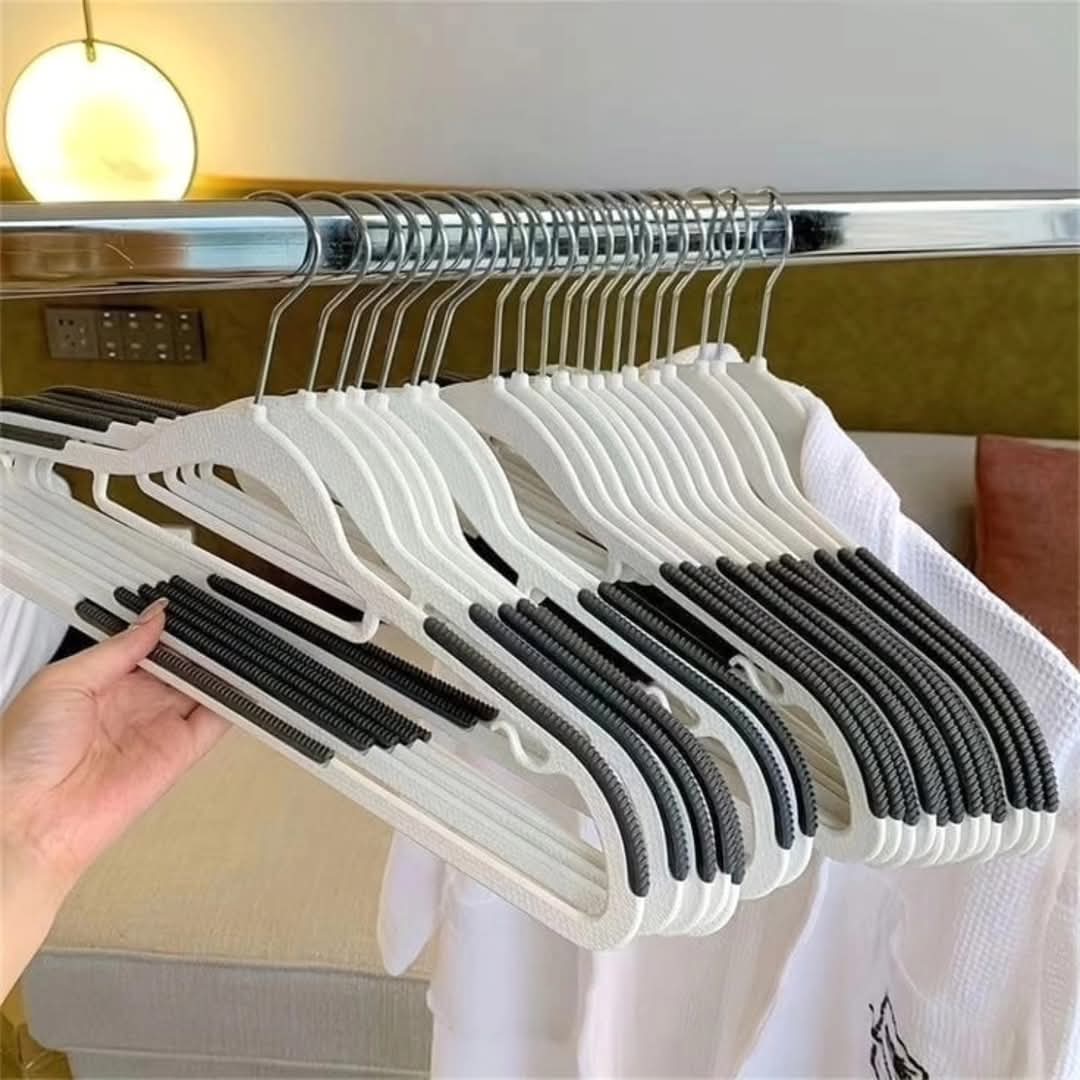 Lisslune | 10 pieces seamless hangers