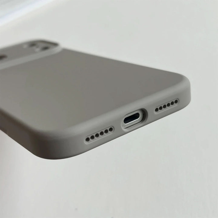 Lisslune | Colorful, shock-resistant silicone case for the iPhone 16 & 17 series