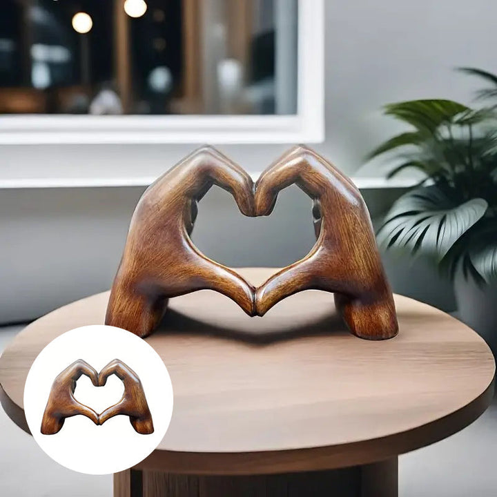 Lisslune | Handcrafted Heart Statue