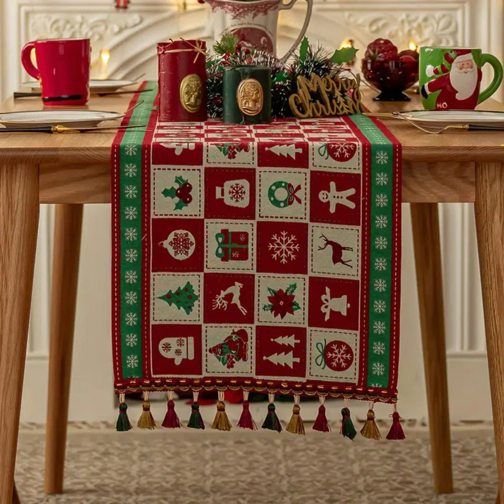 Lisslune | Festive Charm Holiday Table Runner