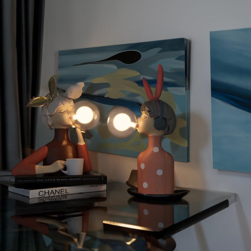 Lisslune | Fleur - Playful table lamp with unique figure designs and energy-efficient LED lighting