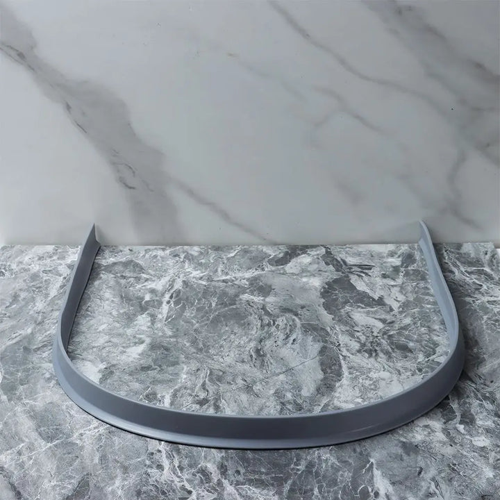 Lisslune | Water-repellent silicone barrier for showers