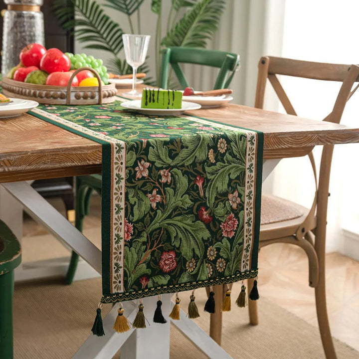 Lisslune | Flora Vine Embroidered Table Runner