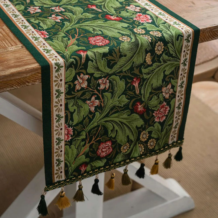 Lisslune | Flora Vine Embroidered Table Runner