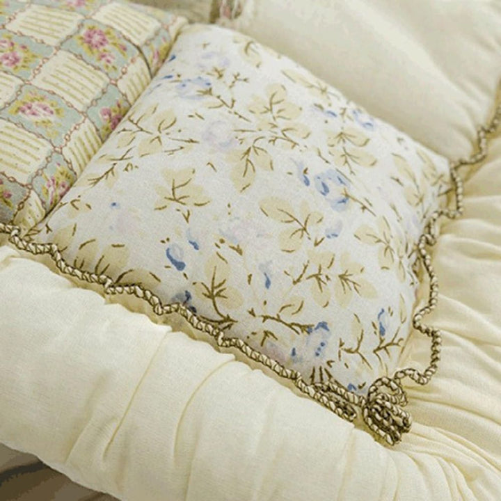 Lisslune | Floral Bloom Quilted Sofa Cover