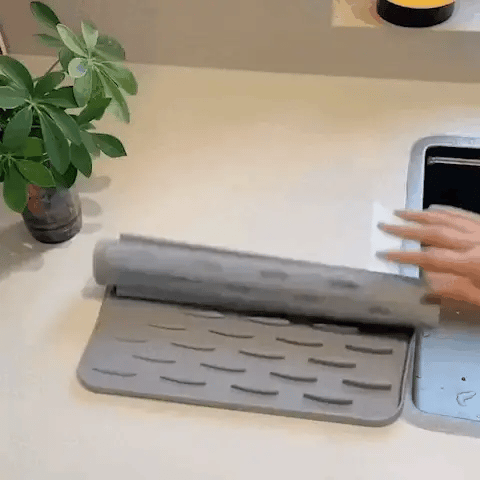 Lisslune | FlexiDry Silicone Drying Mat – Heat Resistant, Non-Slip & Space Saving Design