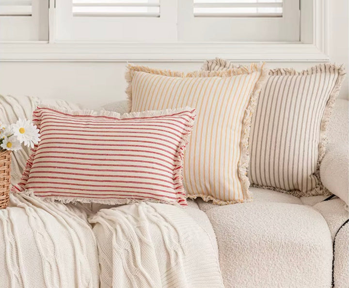 Lisslune | Elegant Pillowcase with Jacquard Pattern and Fringes - Cotton-Linen Blend