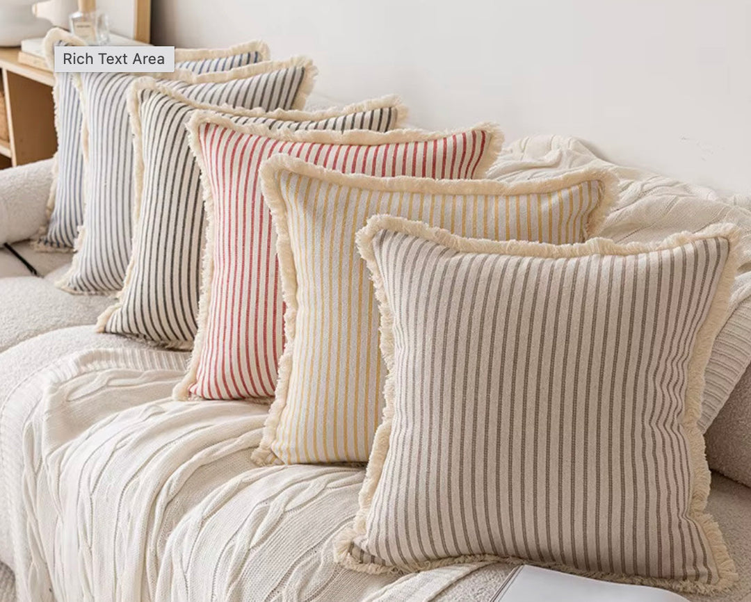 Lisslune | Elegant Pillowcase with Jacquard Pattern and Fringes - Cotton-Linen Blend
