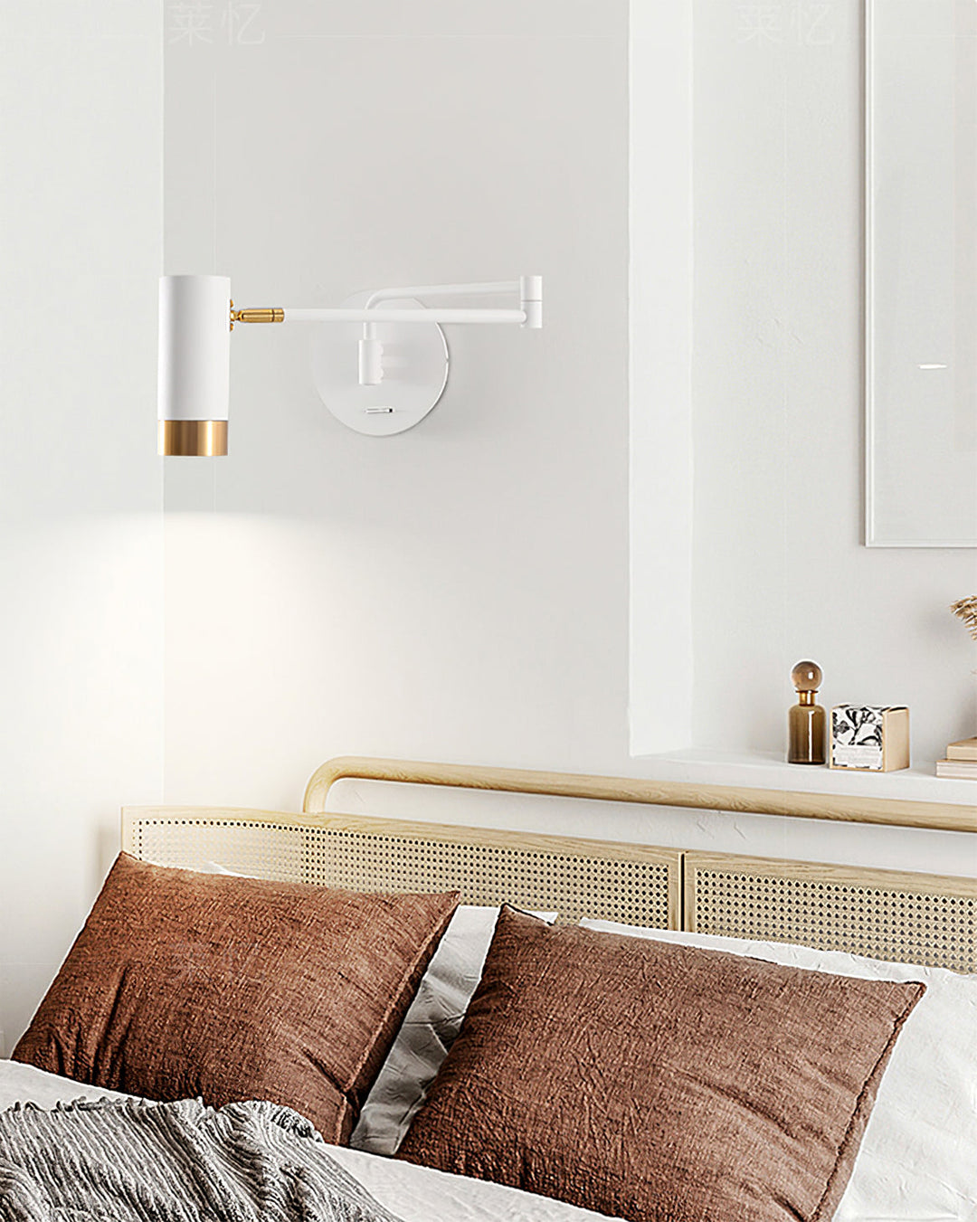 Lisslune | FlexiLume – Adjustable Arm Wall Light for Versatile Illumination