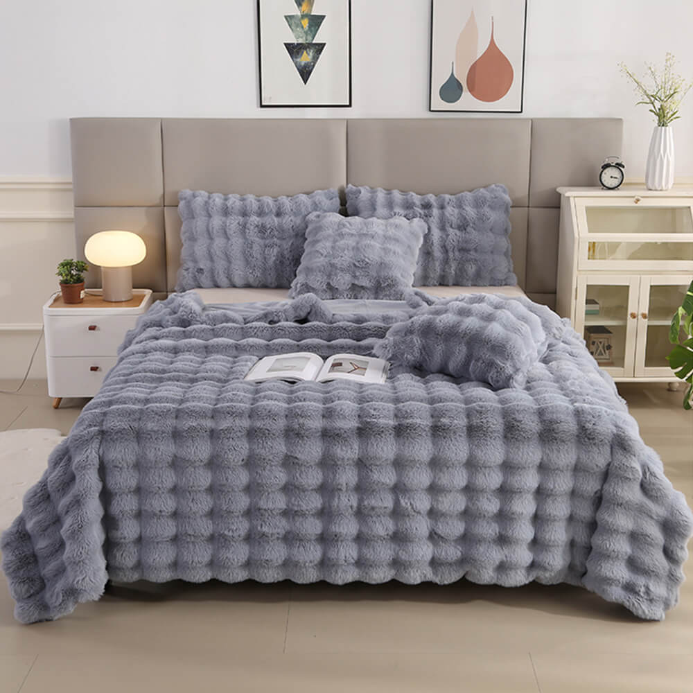 Lisslune | Premium Bubble Double Layer Thick Synthetic Rabbit Fur Blanket