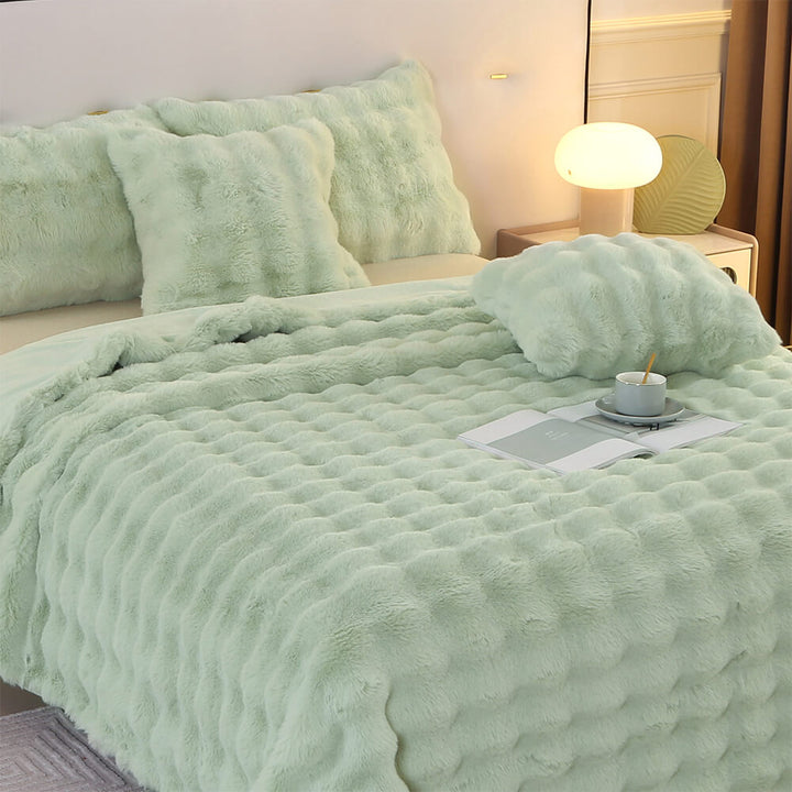 Lisslune | Premium Bubble Double Layer Thick Synthetic Rabbit Fur Blanket