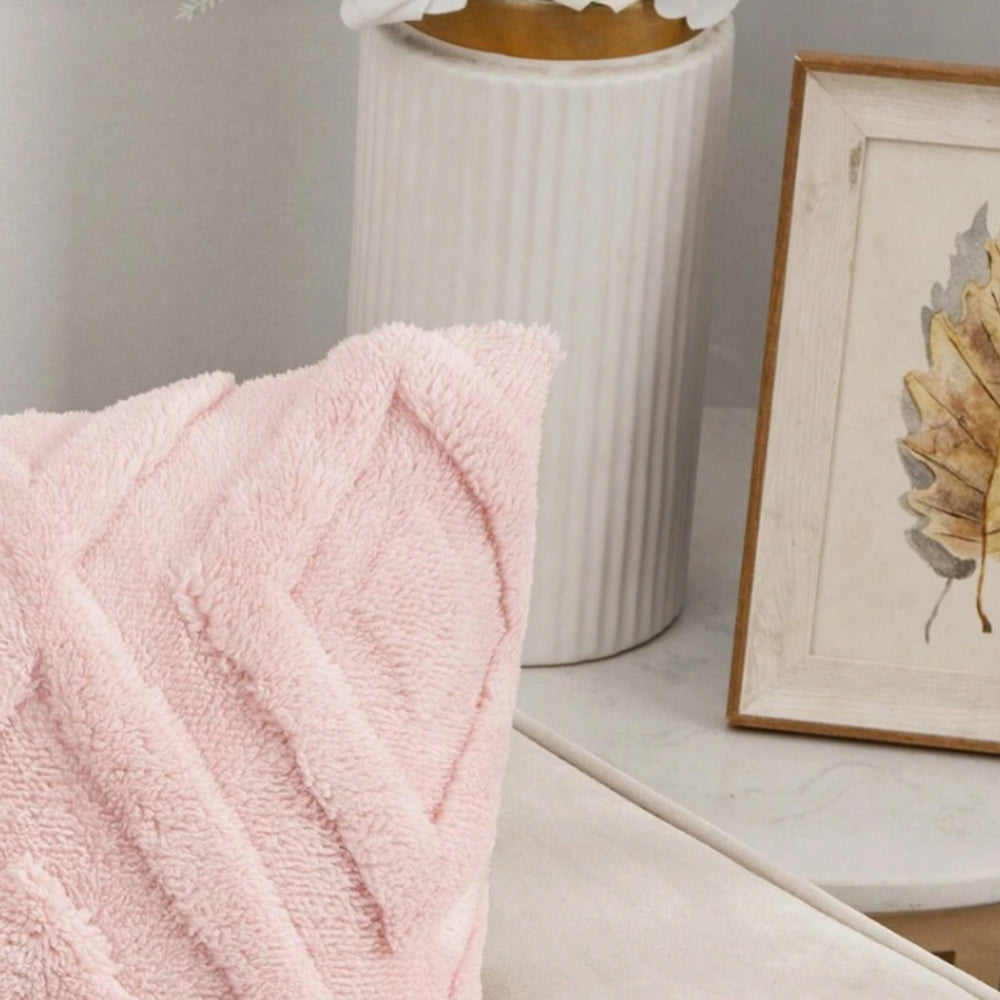 Lisslune | Fuzzy Diamond Pattern Cushion Cover