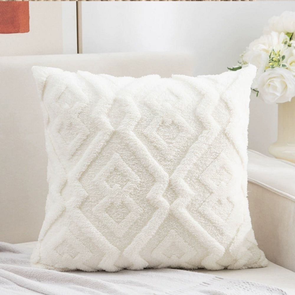 Lisslune | Fuzzy Diamond Pattern Cushion Cover