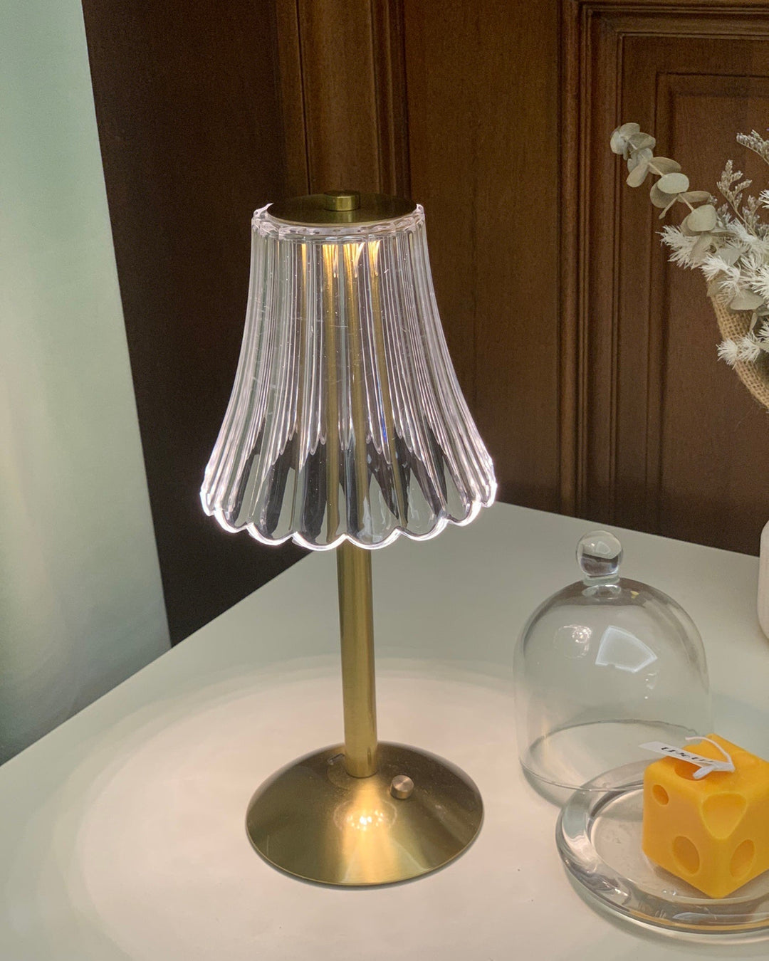 Lisslune | RadiantGold – Elegant Portable Table Lamp