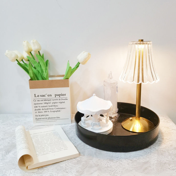 Lisslune | RadiantGold – Elegant Portable Table Lamp