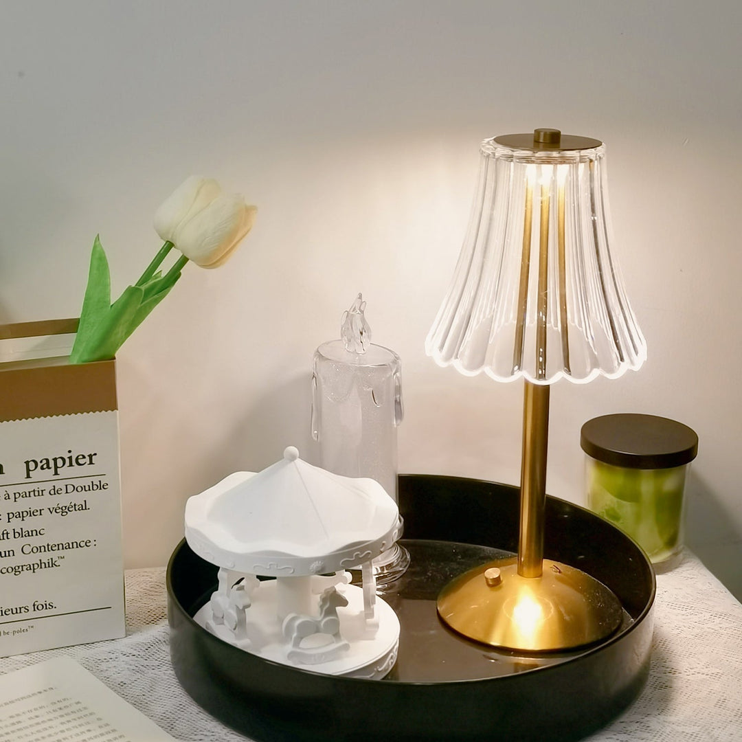 Lisslune | RadiantGold – Elegant Portable Table Lamp